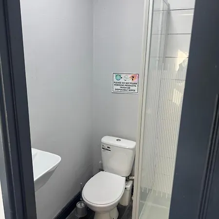 En-suite Double In Ls12 Hotel