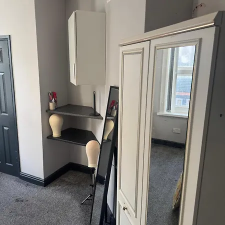 En-suite Double In Ls12 5*